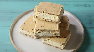 834K views · 17K reactions | These COOKIE DOUGH ICE CREAM SANDWICHES...