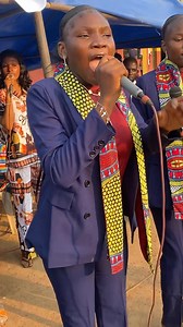 25K views · 2.1K reactions | Sebioba no dey carry last. At valedictory program QUEEN UNIQUE COLLEGE. Celebrate every little achievement ❤️ Ke ni nice day ahead❤️ | Sebioba Harmonious Twins | Facebook