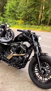 What do you think? ⬇️ 🎥 by sportster.garage #motorcycle #bobberbrothers #ride #custom #bobber #bobberstyle #bike #custombike #biker #chopper #motorcycles #oldschool #bikelife #bobberporn #bobberbuild | Bobber Brothers