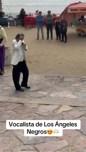 Vocalista de Los Ángeles Negros: quién es y por qué emociona