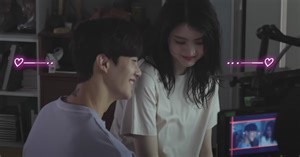 Song Kang Asks Han So Hee If He Should Kiss Her "On The Lips" Despite The Director's Orders For A Cheek Kiss