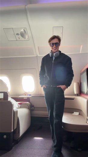 Experience First Class with Qatar Airways