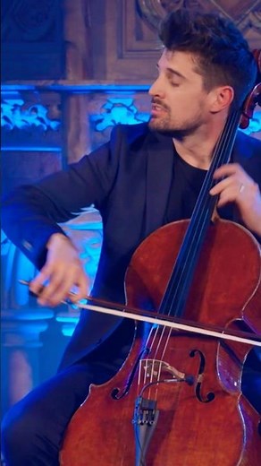 Flying on stage with Phoenix 🐦‍🔥Some nights you don’t just play… you become the song. ✨#lukasulic