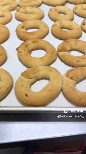 Homemade Biscotti Recipe: Nonna's Italian Tradition