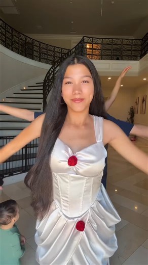 Familia Diamond on Instagram: "Someone tripped! Who was it?"