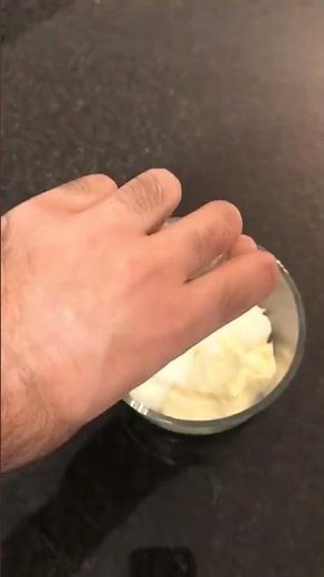 Osmow's Garlic Sauce in 30 seconds. SAVE THIS RECIPE #recipe