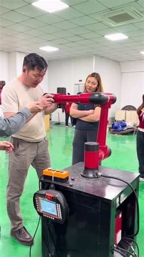 Exploring Advanced Robotics in Manufacturing