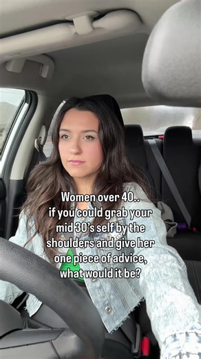 Drop your life tid bits, ladies! 🙌💕✨ Gratfeul to be here and learn from women on a timeline ahead of mine and continue to pass it on to the next! #womenadvice #womantowoman #landslide #40andover #passiton