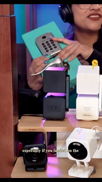 Wyze Cam v4: 2K HD Smart Home Security Camera