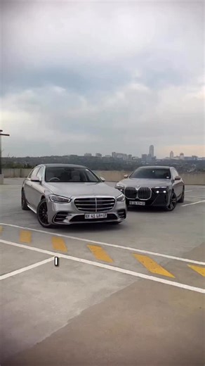 TheCarScene | ‘TCS’ on Instagram: "#Part1 The Battle of the Titans 🏆👀 Only 1 can be the ultimate luxury sedan and it’s a fight that’s gone on for decades 🤯 The S Class vs The BMW 7 Series! 👀 #MercedesBenz #Sclass #7series #mercedessclass #s350d #s500 #bmwi7 #bmw740i #bmw750li #bmw760li #mercedesbenzsclass"