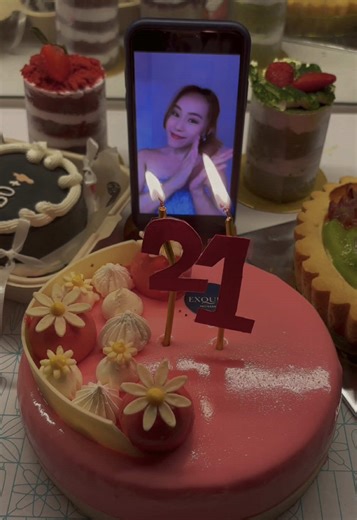 Creative Ways to Celebrate Your 21st Birthday