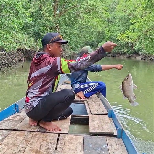 mangruve jack grabs sikawan's fishing rod
