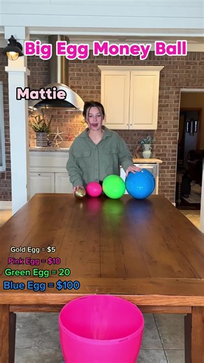 Gaint Easter egg money ball!! #eastergames #happyeaster #familygamenight #FamilyFun #moneyball #moneyegg | FlashSnap