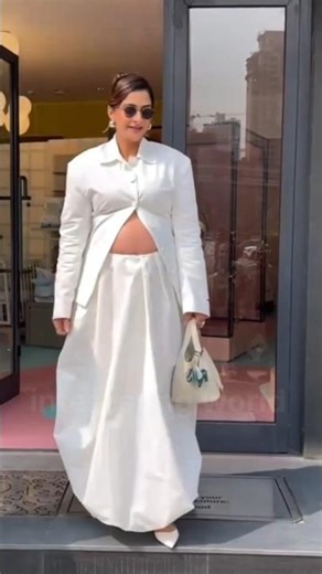 Sonam Kapoor's baby shower at her house #Sonam Kapoor #trending #shortsfeed #letest #viral #ytshorts