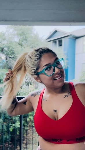 2.3K views · 732 reactions | Ladies  boxing gloves no hair grabs jajaja | Anna Martínež | Facebook