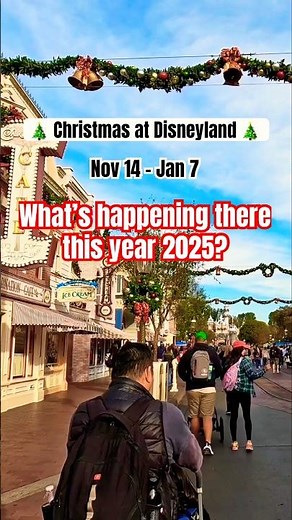 🎄 Christmas at Disneyland 2025 ✨ | Holiday Shows, Parade, Fireworks & More! #Shorts