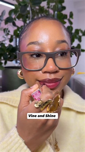 e.l.f. Cosmetics UK on Instagram: "Your fave lip oil, now in a stick! 💋 Introducing 🆕 Glow Reviver Slipstick 😍 Why you’ll love it: 💄 Your fave Glow Reviver Lip Oil, now in a stick! 💄 Glides on smooth with an irresistible, non-sticky feel 💄 Nourishing formula hydrates, smoothes and soften lips 💄Juicy mango scent Available in 10 crave-worthy shades (in order): 🍮 Caramelt 💋 Jam Packed 🩷 Pink-Me Energy 🍒 Cherry on Top 🥰 Mauve Mentality 💌 Loveslick 🍊 Tanger-sheen 🍫 Trufflemaker 🍇 Vine