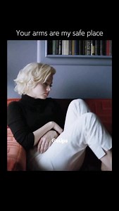 💎 Interesting fact: Blonde (2022) — Director Andrew Dominik intentionally treated the film as an “avalanche of images,” prioritizing a surreal, dreamlike atmosphere over strict historical accuracy. The movie is based on the Pulitzer Prize-finalist novel by Joyce Carol Oates, which the director described as his “bible” for the project. One of the most heartbreaking historical details included is Marilyn’s lifelong search for her father; while the film suggests she believed her father was Clark G