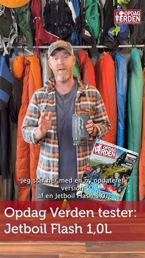 TEST: JETBOIL FLASH 1.0L 🔥🍀 Jetboils Flash-model har i årevis været en fast del af mange friluftsfolks pakkeliste. Den er ikke til gastronomi i vildmarken, men til én ting: at koge vand – hurtigt, nemt og effektivt. Og det gør den! Se en længere version af testen 👉 www.opdagverden.dk/udstyr/test-og-fedt-grej/jetboil-flash-10l #Jetboil_Flash #jetboil --- --- --- 🍀Vil du være med i Danmarks bedste outdoor-fællesskab? Se alle fordelene her – fra 199. kr. om året: www.opdagverden.dk/bliv-medlem 