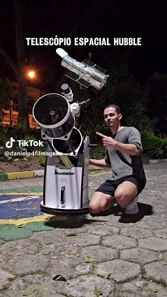 Telescópio Hubble visto pelo meu telescópio
