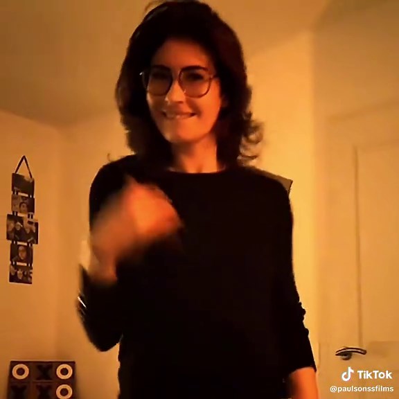 her lil dances eat downnnn | @ImSarah | #edits #vsp #olderwomen