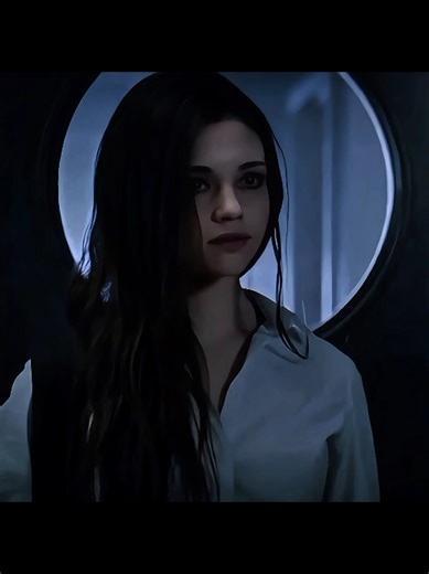 India Eisley's Stunning Beauty Demands a Sequel