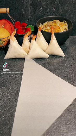 How to Wrap Shrimp Spring Rolls Like a Pro