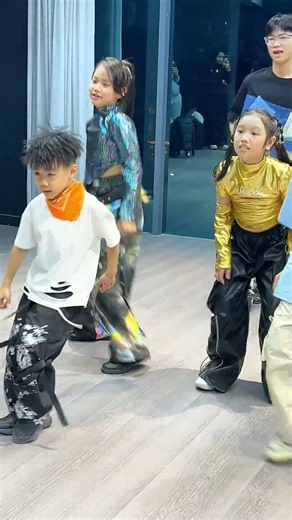 Ấn theo dõi nha #LeCirque #day #nhay #Dance #trending #viral