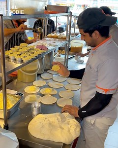 1.4M views · 6.2K reactions | One of the best Cheddar Cheese Naan | Foodie | Facebook