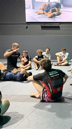 Work smarter not harder 💪🧠📺 Another BJJ gym innovation from @borgy_bjj … looping technique in real time on the big screen saving precious coaching time and students waiting ✔️✔️✔️ | Mackay MMA