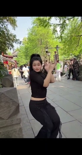 Fengbao Finger Dance Cover Stars of Last Night New Choreography & Singing Performance