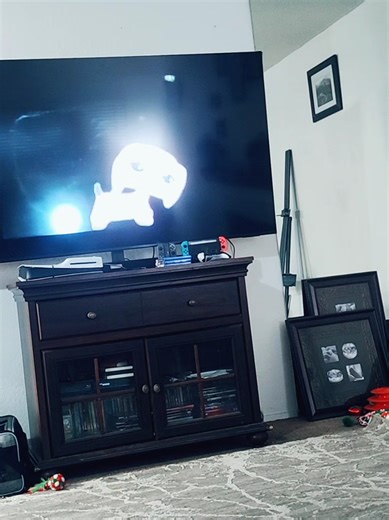 literally what the hell is this #lps #littlepetshop #littlestpetshop #jfk