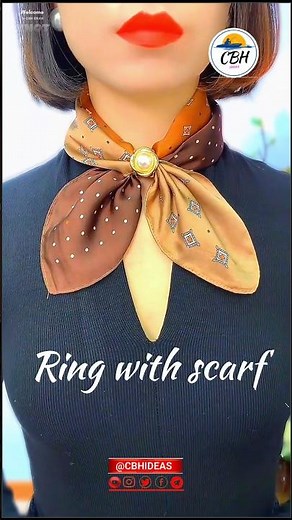 How to wear a ring with a scarf