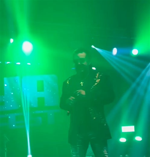 Last night this is me singing "One More Try" with completely live vocals. Listen to the amazing crowd singing right along with me. This is why I still do this. You can feel the love in the room :) #timmyt #OneMoreTry | Timmy T