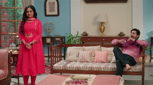 36K views · 172 reactions | Kya Rahul ka diya hua idea Mauli ki mushkil ko suljha dega? Jaanne ke liye dekhiye Mehndi Wala Ghar, Mon-Fri raat 9:30 baje sirf #SonyEntertainmentTelevision par. #MehndiWalaGhar #MehndiWalaGharOnSonyTV | Sony Entertainment Television | Facebook