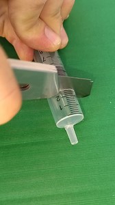 Be sure to remember this trick! How to easily and quickly make an outdoor wash basin. DIY wash basin for camping and garden. Cool idea for crafts from a plastic bottle #diy #tipsandtricks #homehacks #handmade #camping | Simple Creative