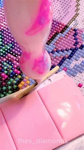 ✨🩵 ThesDiamonds on Instagram: "Lowkey forgot i even had this putty. Almost broke my multiplacer while loading up the putty, it’s that old 🤣😭 Putty from @DiamondArtClub and canvas @starry night studio💫 #diamondpainting #diamondart #fairydust #satisfying #asmr"