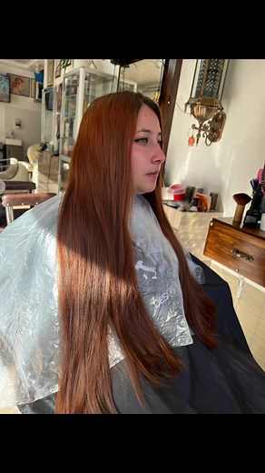 Transformación de Cabello: De Cobrizo a Chocolate
