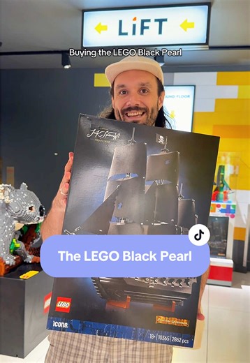 Unboxing the LEGO Black Pearl from Pirates of the Caribbean