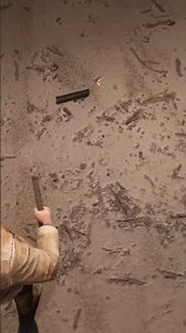 How to properly use dynamite in Red Dead Redemption 2