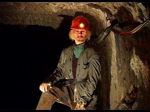 HALLSTATT - Going Down the Salt Mine (Salzwelten)