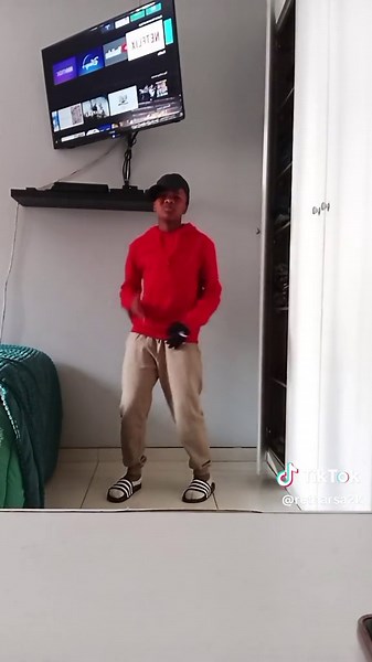 Retha RSA🇿🇦 (@retharsa2k)’s videos with original sound - ćombo _style 🧊!