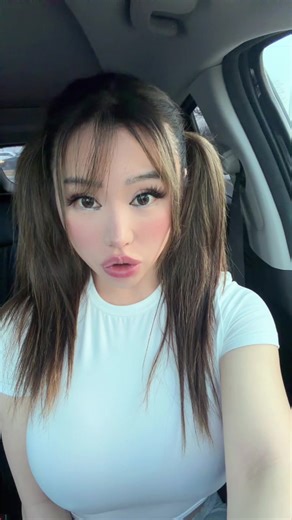 😳