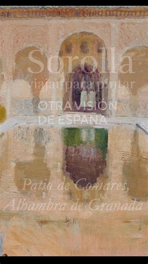 ✨Paloma Díaz, conservadora de museos del @museo_sorolla, nos aproxima a la obra “Patio de Comares, Alhambra de Granada” de Joaquín Sorolla. 👉Está presente en nuestra exposición temporal "Sorolla, viajar para pintar. Otra visión de España", dentro de la sección " Paisaje natural / Paisaje monumental". 🤔Gracias a los cuadros expuestos en esta sección podemos comprobar cómo #Sorolla dirigió su mirada al interior rural y empobrecido de la España de entresiglos, donde elaboró una pintura que traslu