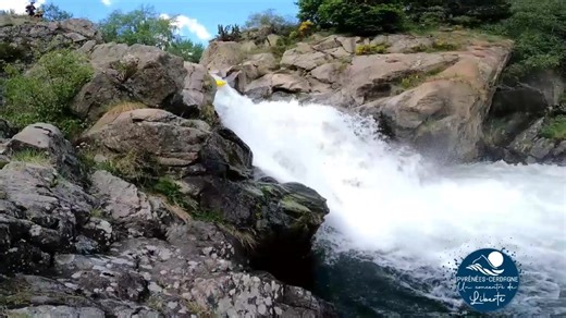 Ça bouge pas mal au festival du Kayak club de Cerdagne ! 😁💧🛶#pourtoi #fyp #kayak #kayaking #pyrenees #cerdagne #pyreneescerdagne #pyreneesorientales #river