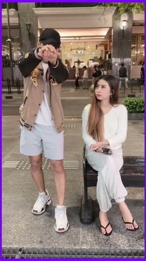 Money dropping😅😂🤣 #funny #comedyskits #nature #comedy #comedyvideos #prank #viralcomedy #lucu#shorts