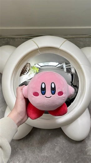 i made a kirby that eats you