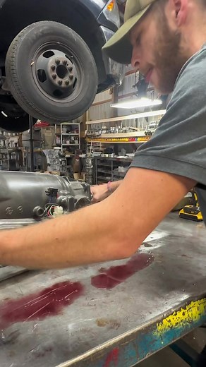 Chevrolet 1987 700r4 | BOUGHT NEW FROM SUMMIT | oN esreveR 🚨#fsptransmissions #mechanic #chevrolettransmission #TransmissionRepair #TransmissionMaintenance #transmissionrebuild #chevroletsonoma #chevrolets10 #chevroletsilverado | Tyler Jackson