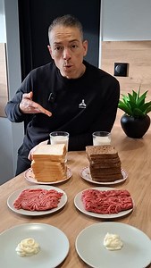 Commente “RECETTE” et je t’envoie un PDF de 59 recettes riches en protéines Des plats simples, gourmands, qui t’aident à perdre du gras sans manger moins ni te frustrer. Même quantité. Même volume dans l’assiette. 👉 Mais jusqu’à 1315 calories de différence, juste à cause de tes choix alimentaires. Lait entier vs écrémé. Pain blanc vs pain de seigle. Bœuf 30% vs 5%. Mayonnaise classique vs allégée. 👉 Résultat : tu peux sabotter ta perte de gras sans t’en rendre compte, ou au contraire l’accélér