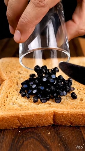 Melt the object on roasted bread 🍞#shorts #melting #bread #roasted #telescope #knife #kids